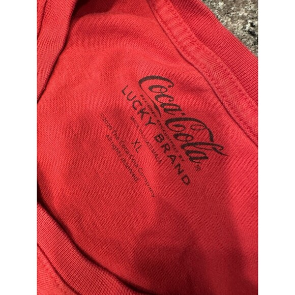 Lucky Brand Coca Cola T-Shirt Mens M  Red Crew Neck Short Sleeve Cotton - Picture 7 of 7